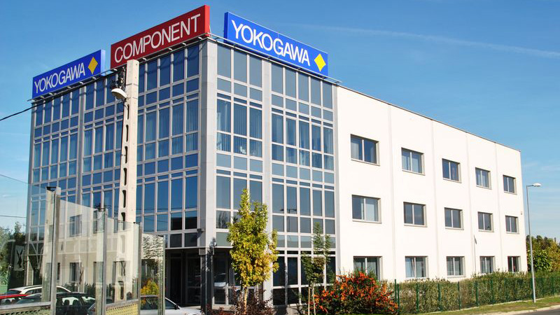 Bővülő termékkínálat, negyed évszázados kapcsolatok